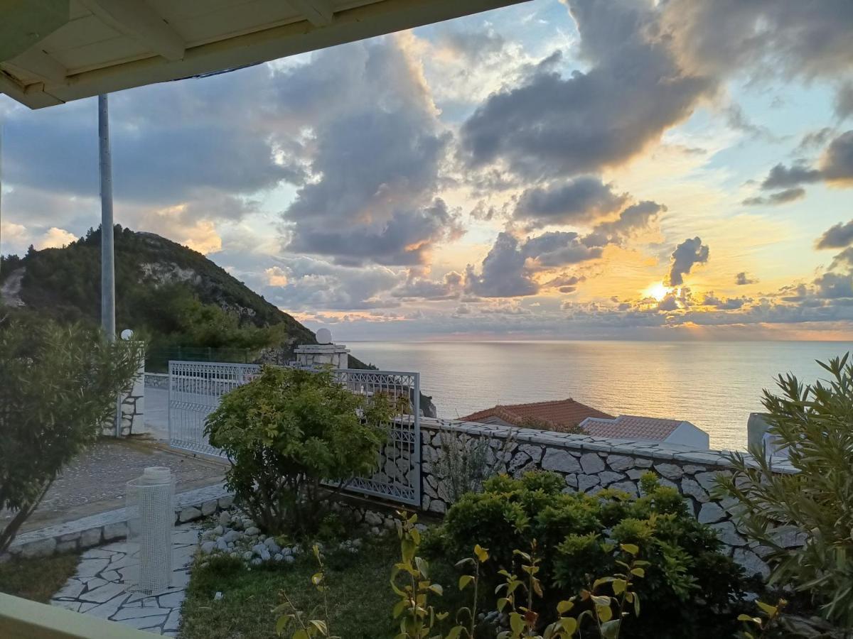 Deep Blue- Rosemary Sea View Apartment Ayios Nikitas Ngoại thất bức ảnh