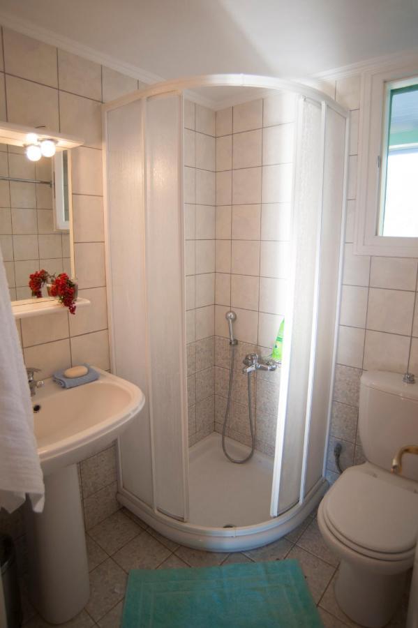 Deep Blue- Rosemary Sea View Apartment Ayios Nikitas Ngoại thất bức ảnh